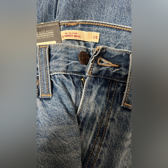 SOLD Levi’s XL Flood Jeans - Picture 2 of 3